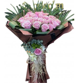 PEMBE GÜL DEMETİ